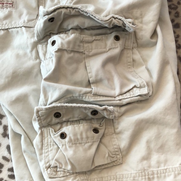 Abercrombie & Fitch Cargo Shorts in Light Stone Taupe Size 32 Men’s - Picture 5 of 17